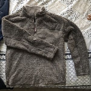 True Grit three-quarter pullover